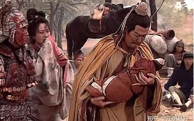 刘备为什么摔儿子  刘备为什么摔死自己的孩子